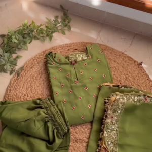 Olive Green Embroidered Suit Set – Elegant Festive Wear 💚
